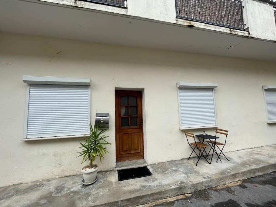 Hébergement de vacances Maison « l'effet-mere »en Rez De Chaussee  Aigues-Mortes